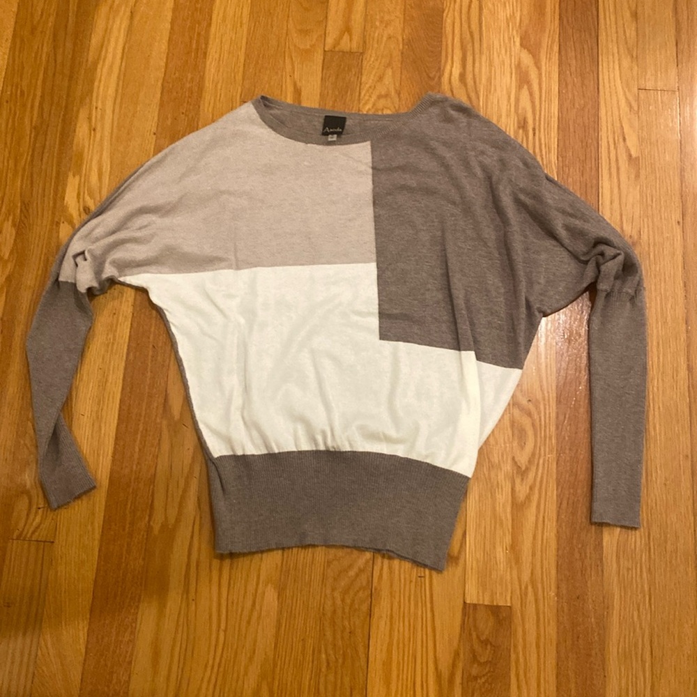 Women’s Sweater